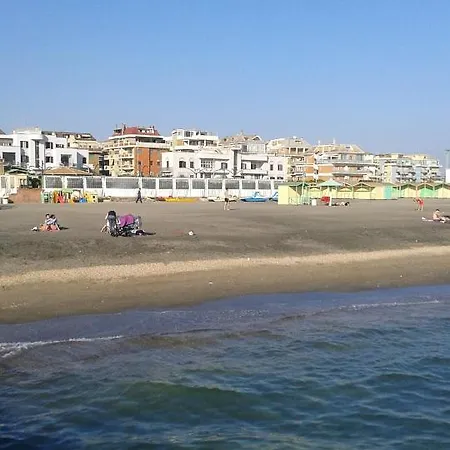 Ostia Loft Fronte Mare Apartment Exterior photo